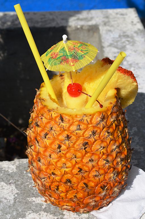 summer pineapple cocktail